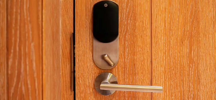 Automatic Locking Door Knob Clearlake